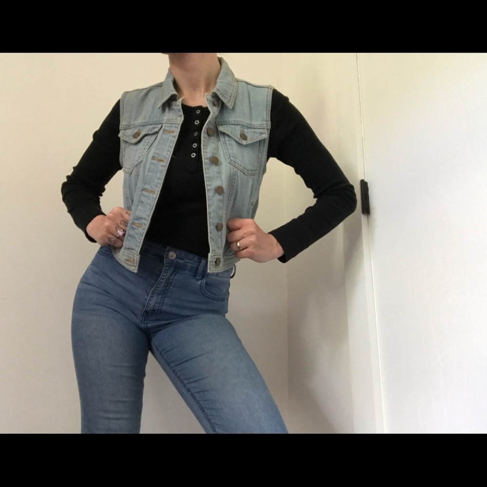Forever 21 Lightwash Denim Vest